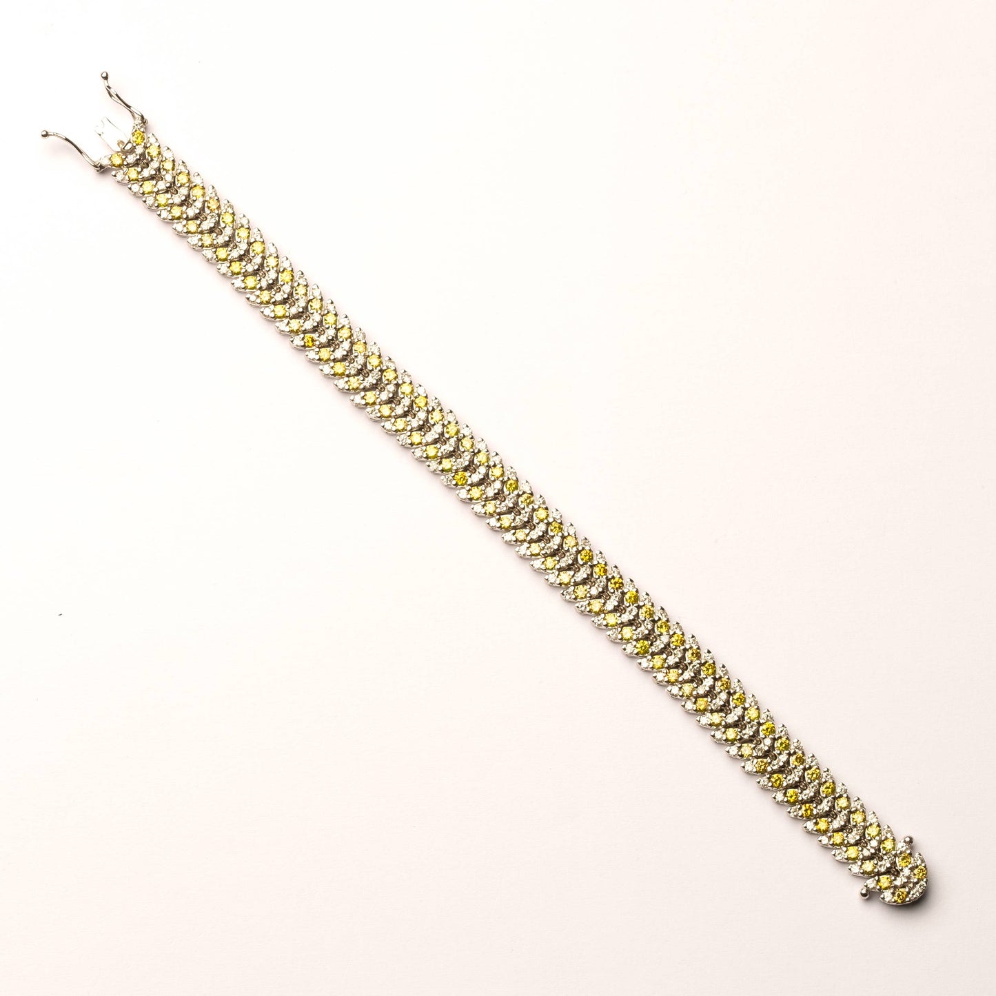 Vintage fancy yellow diamonds bracelet