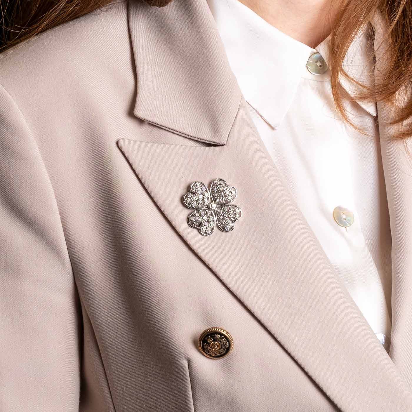 Four leaf clover diamond brooch