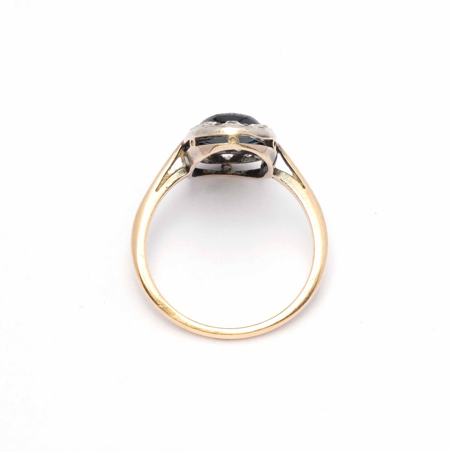 Deco ring with cabochon sapphire and diamonds