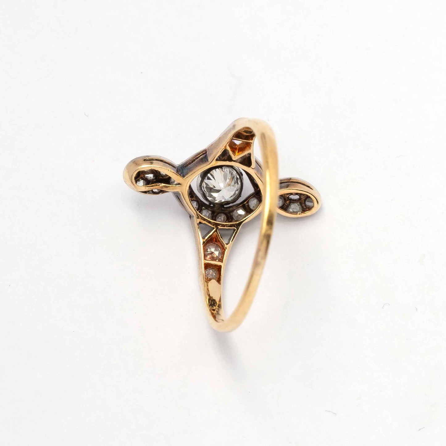 Deco ring with old cut diamonds