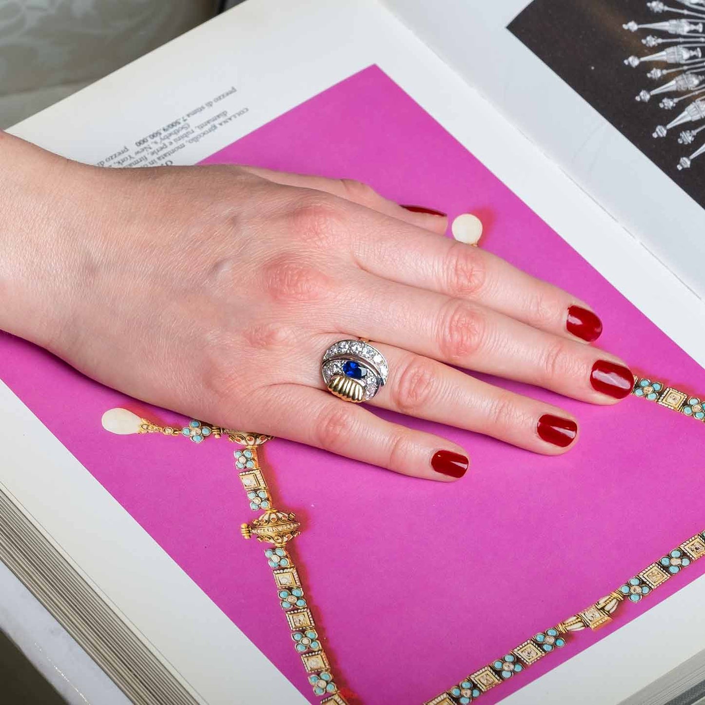 Sapphire and diamonds 1950s cocktail ring