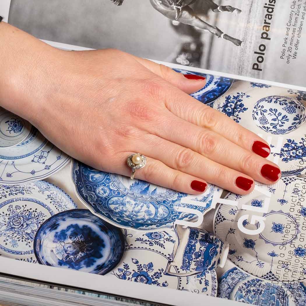 1930s pearl and diamonds ring