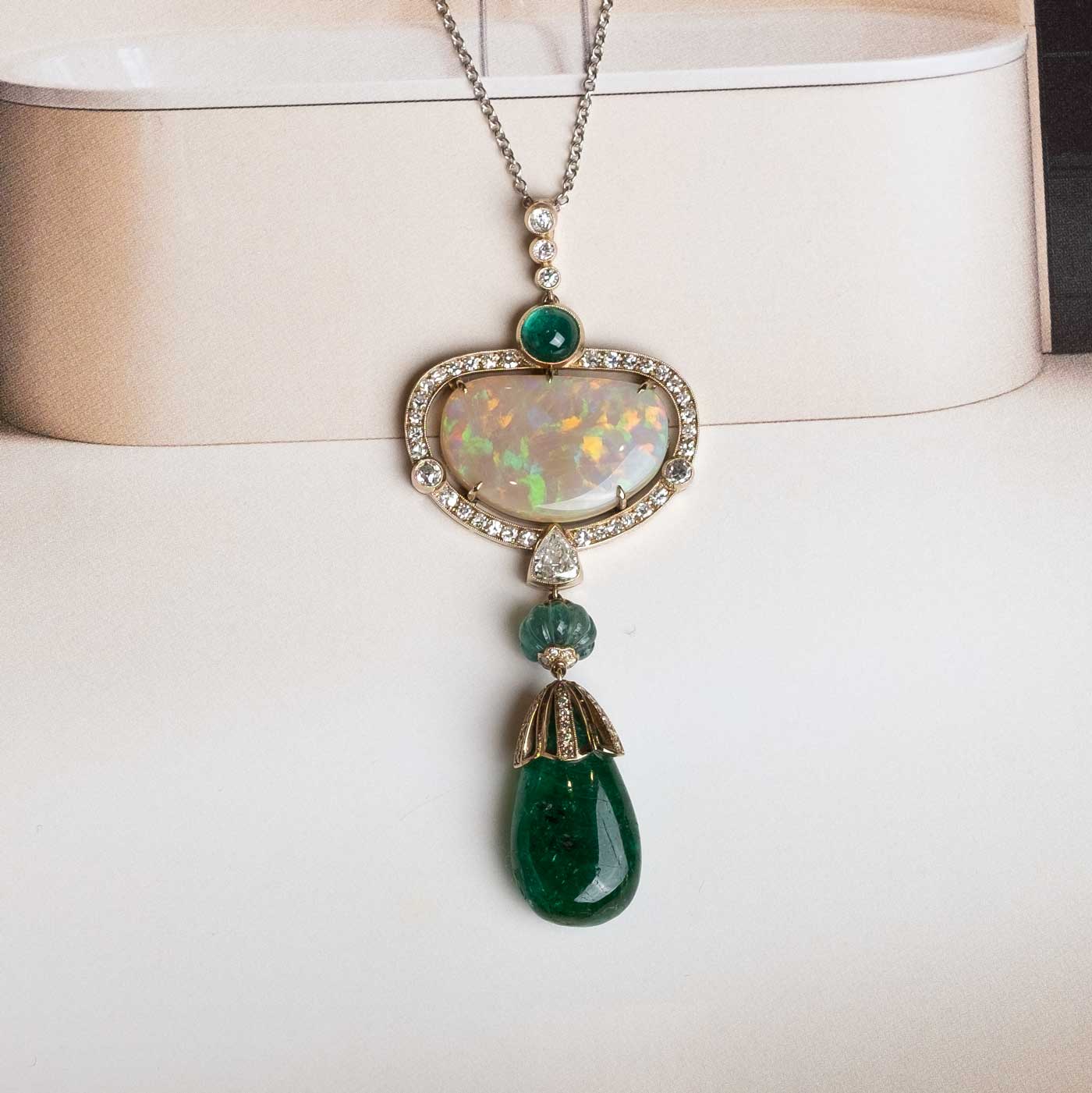 Vintage opal, emeralds and diamonds necklace