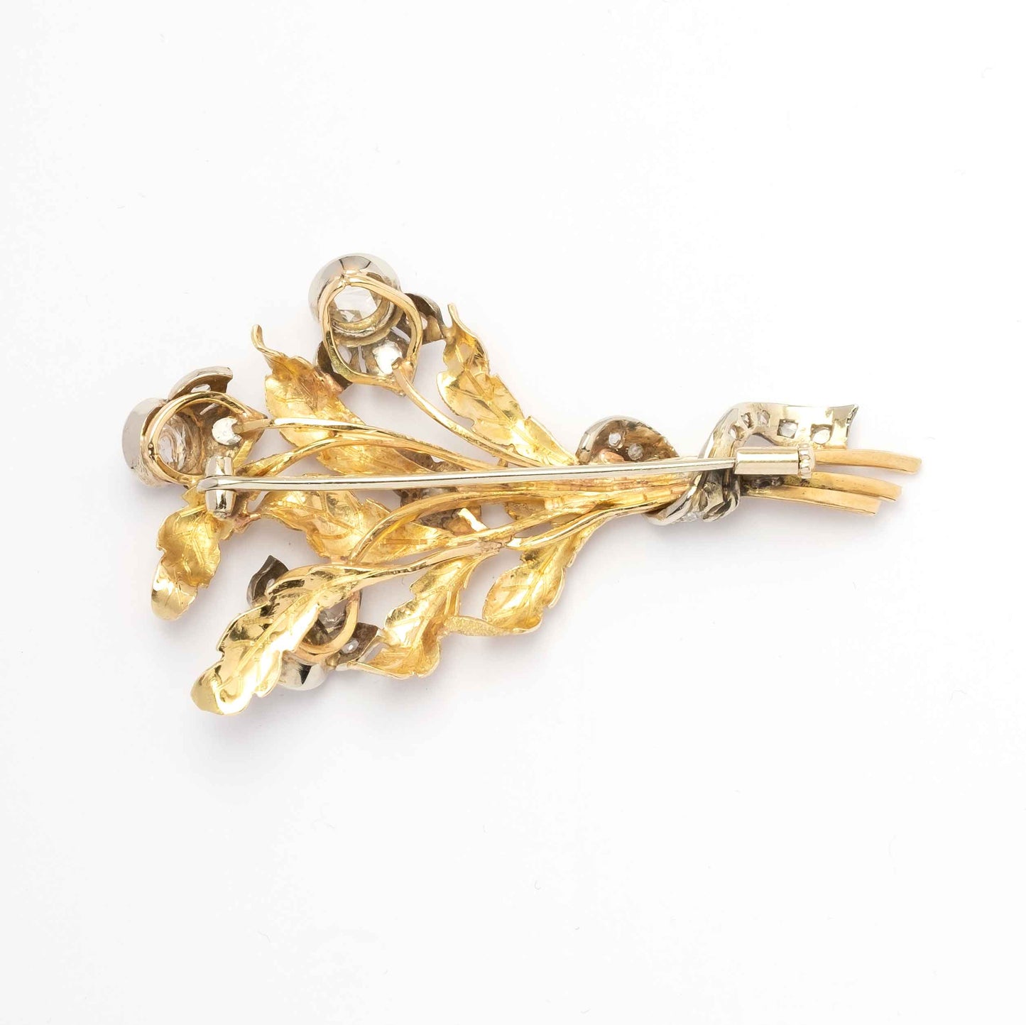 1960s Floral Bouquet Brooch in 18ct Gold with Rose-Cut and Old-Cut Diamonds