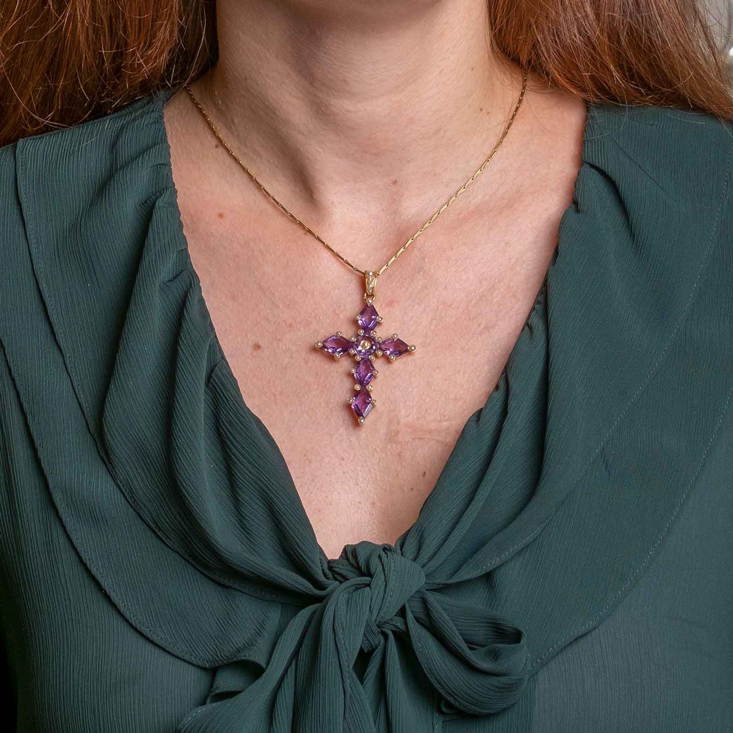 Antique 19th Century Cross Pendant in 18ct Gold with Amethysts and Natural Pearls, France