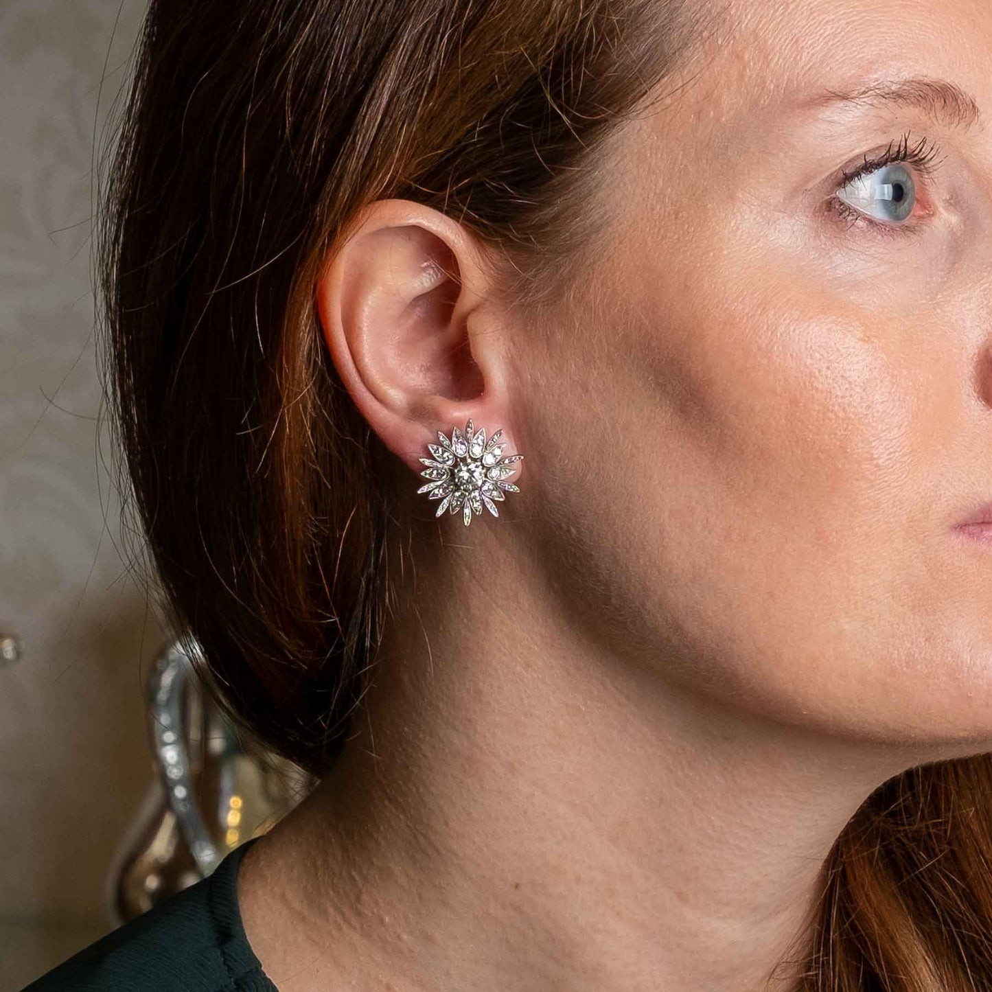 Important Vintage 1960s/70s Earrings in 18ct White Gold with Diamonds