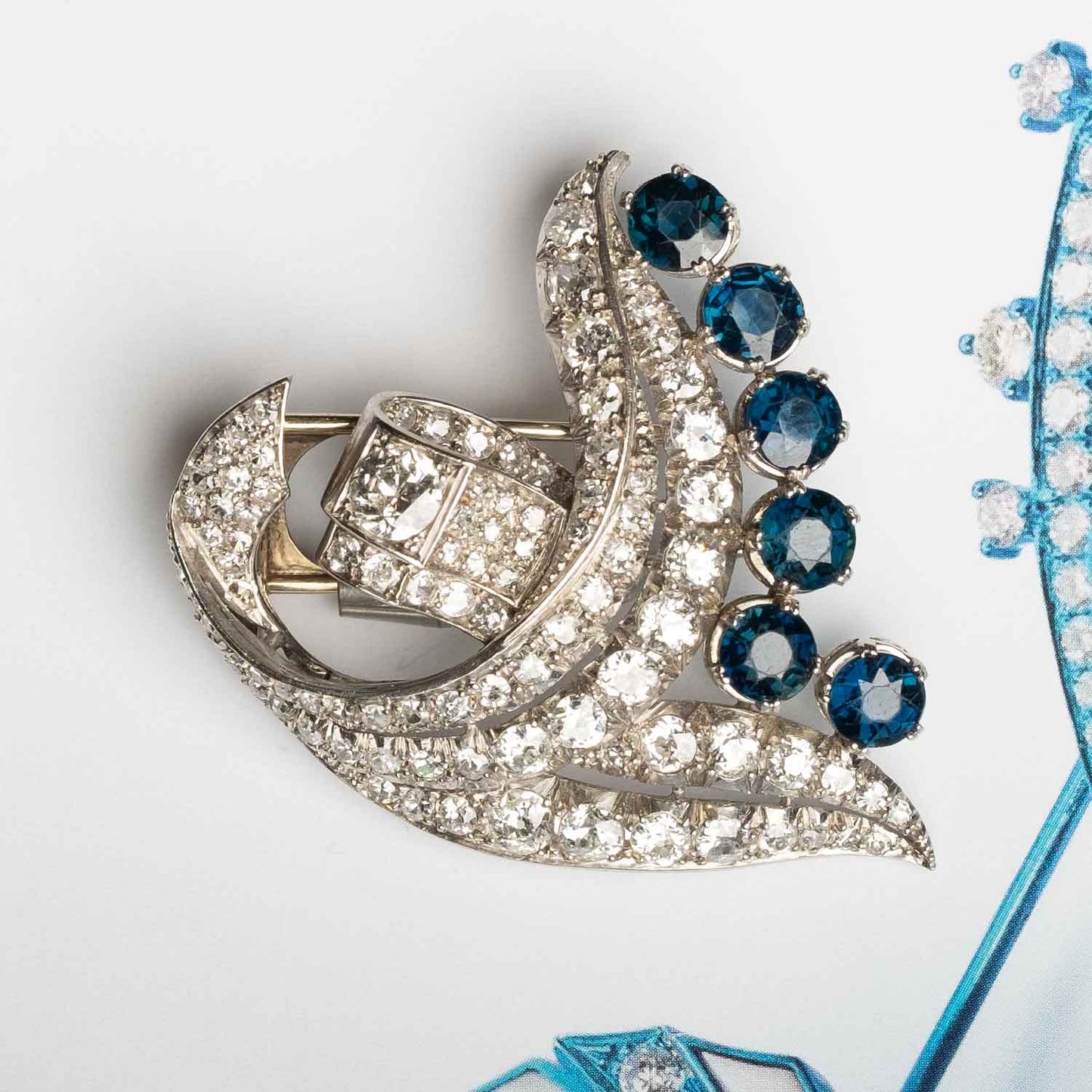Stunning 1940s Platinum Brooch with Old-Cut Diamonds