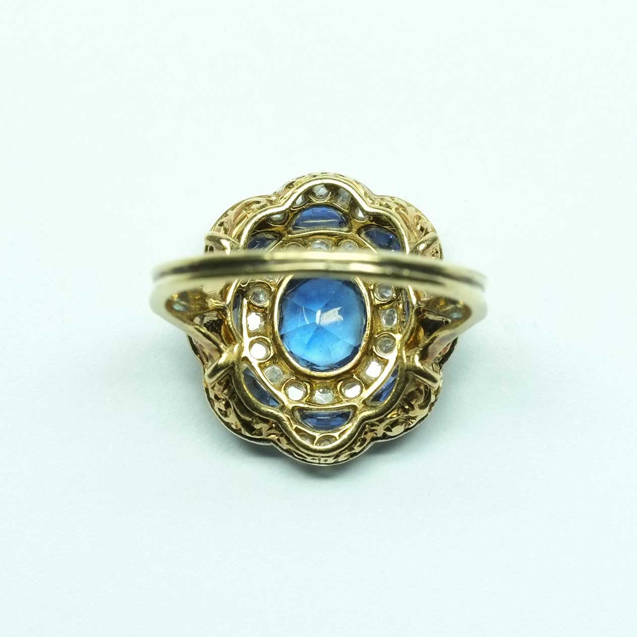 Deco period sapphires and diamonds ring