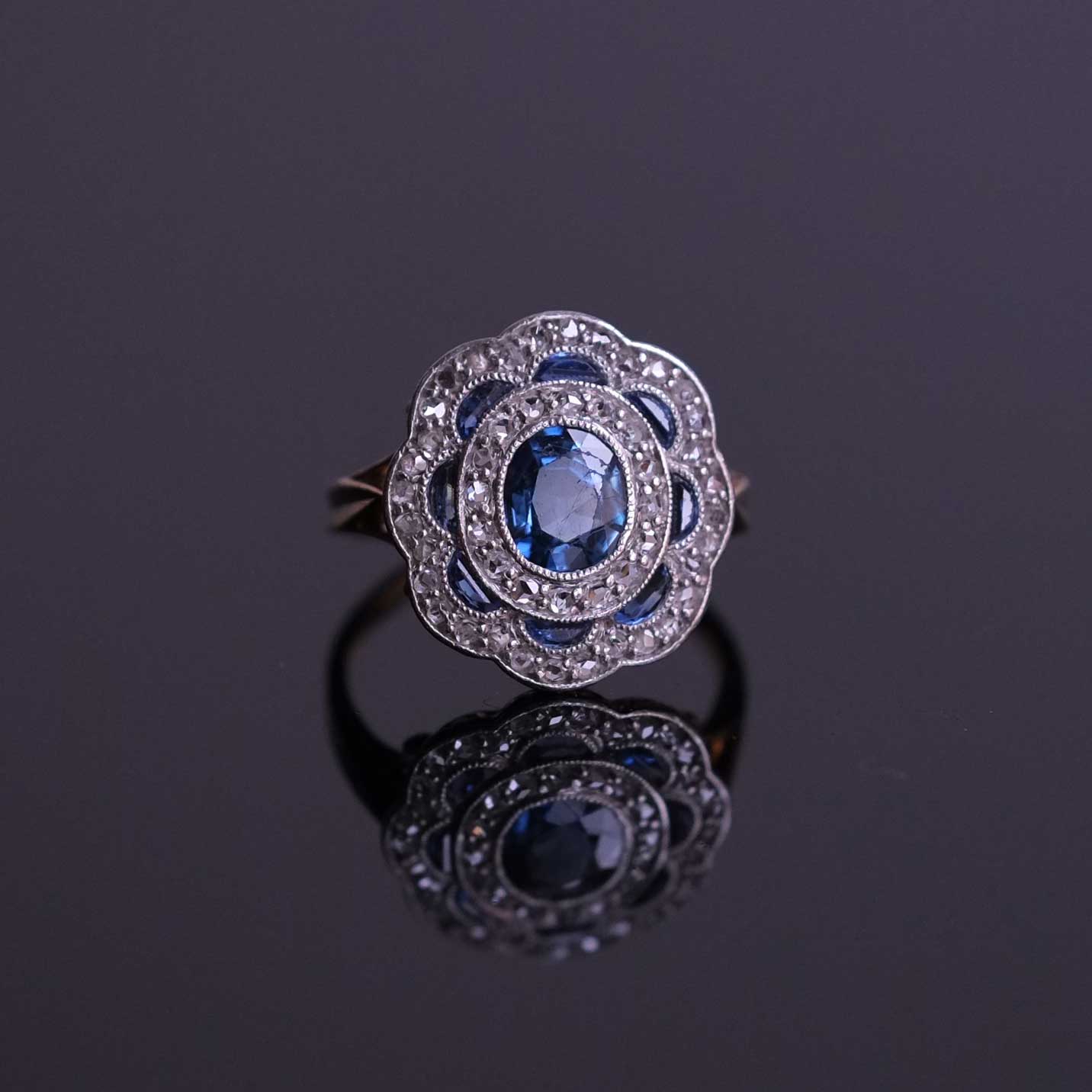 Deco period sapphires and diamonds ring