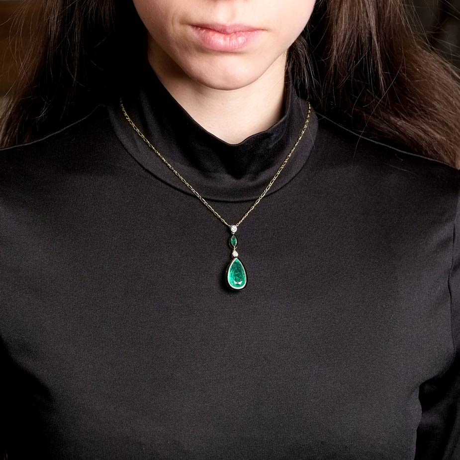 Vintage Emerald & Enamel Pendant