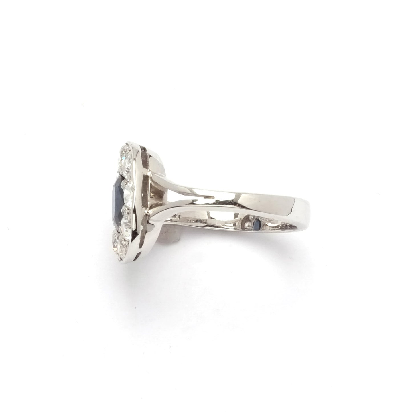 Sapphire & Diamonds Ring