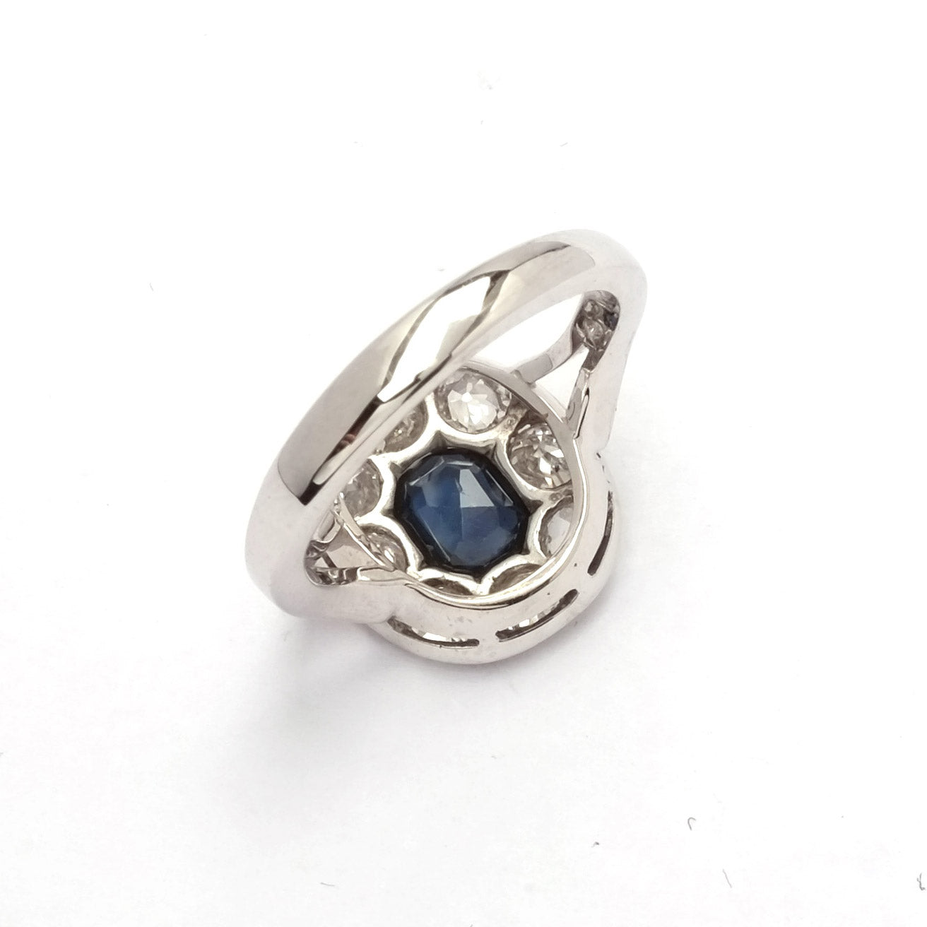 Sapphire & Diamonds Ring