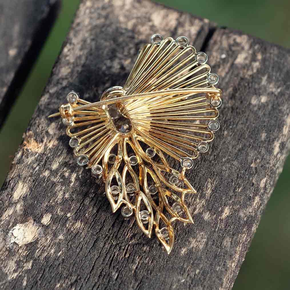 Gold & Diamond Bow shaped Brooch