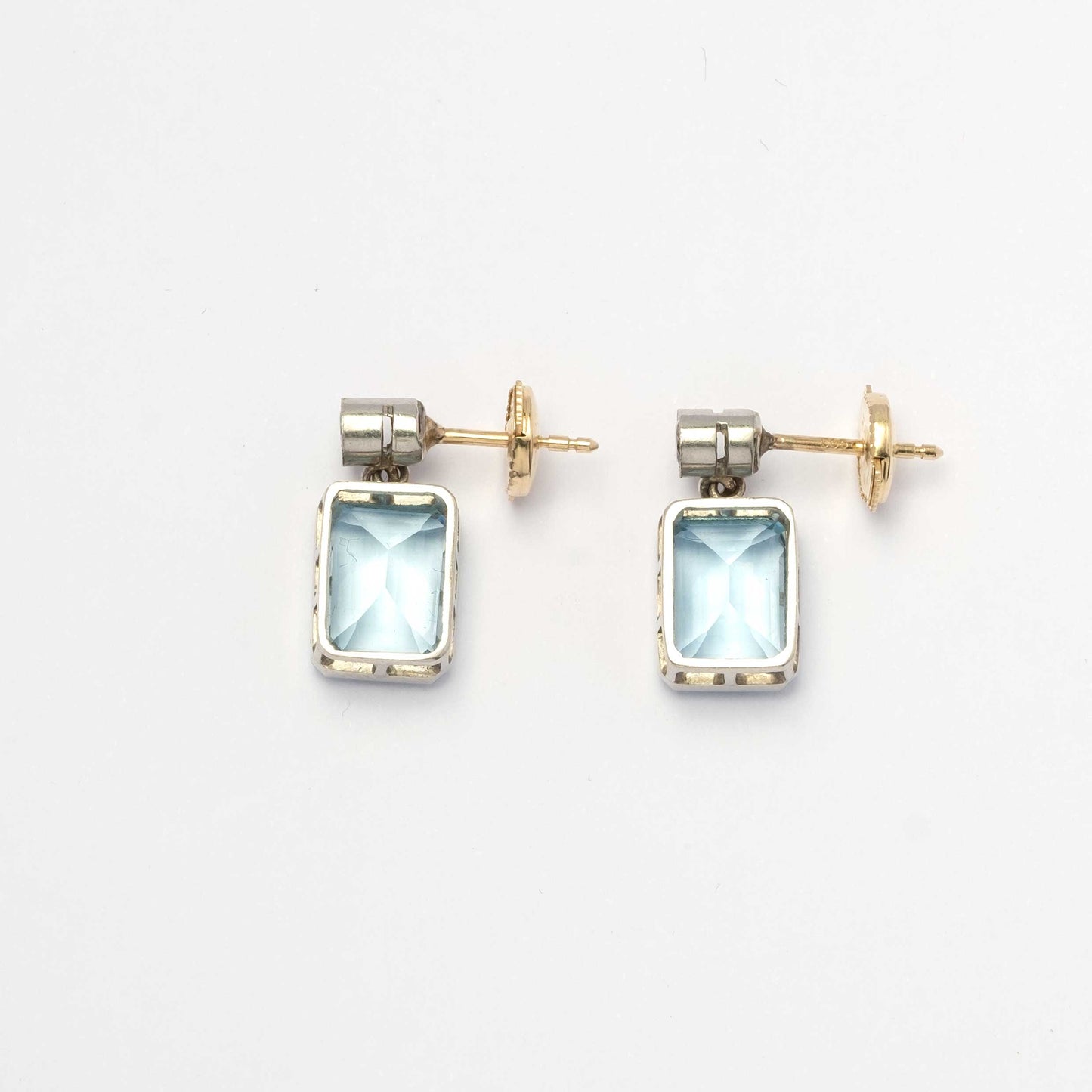 Vintage acquamarine and diamond earrings