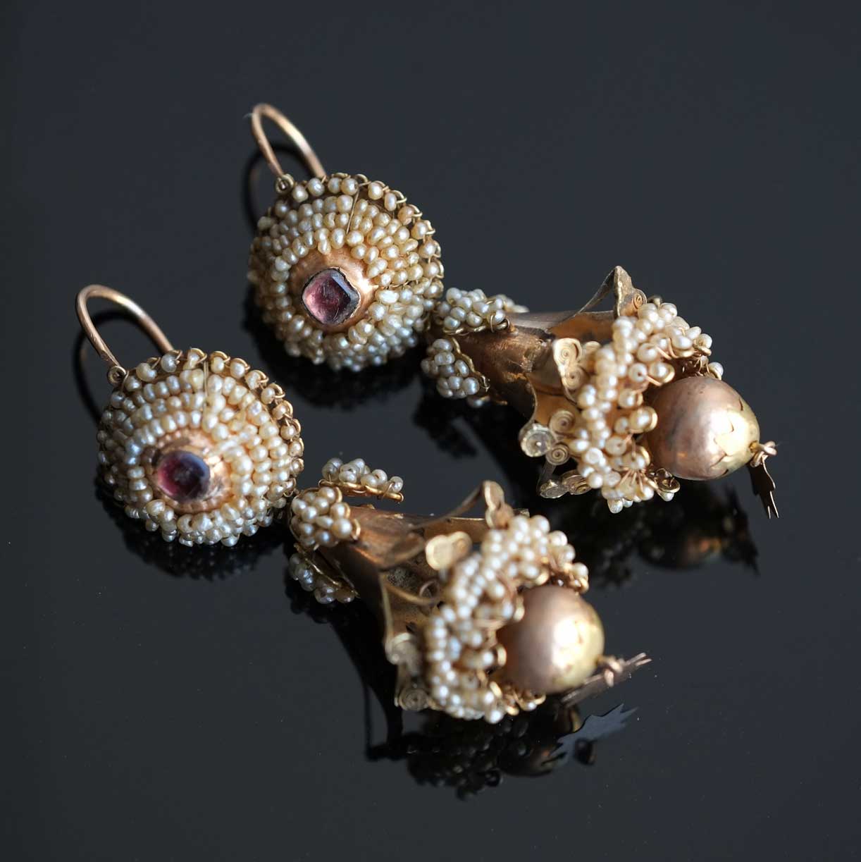 Importanti Orecchini Siciliani Antichi con Perline Naturali