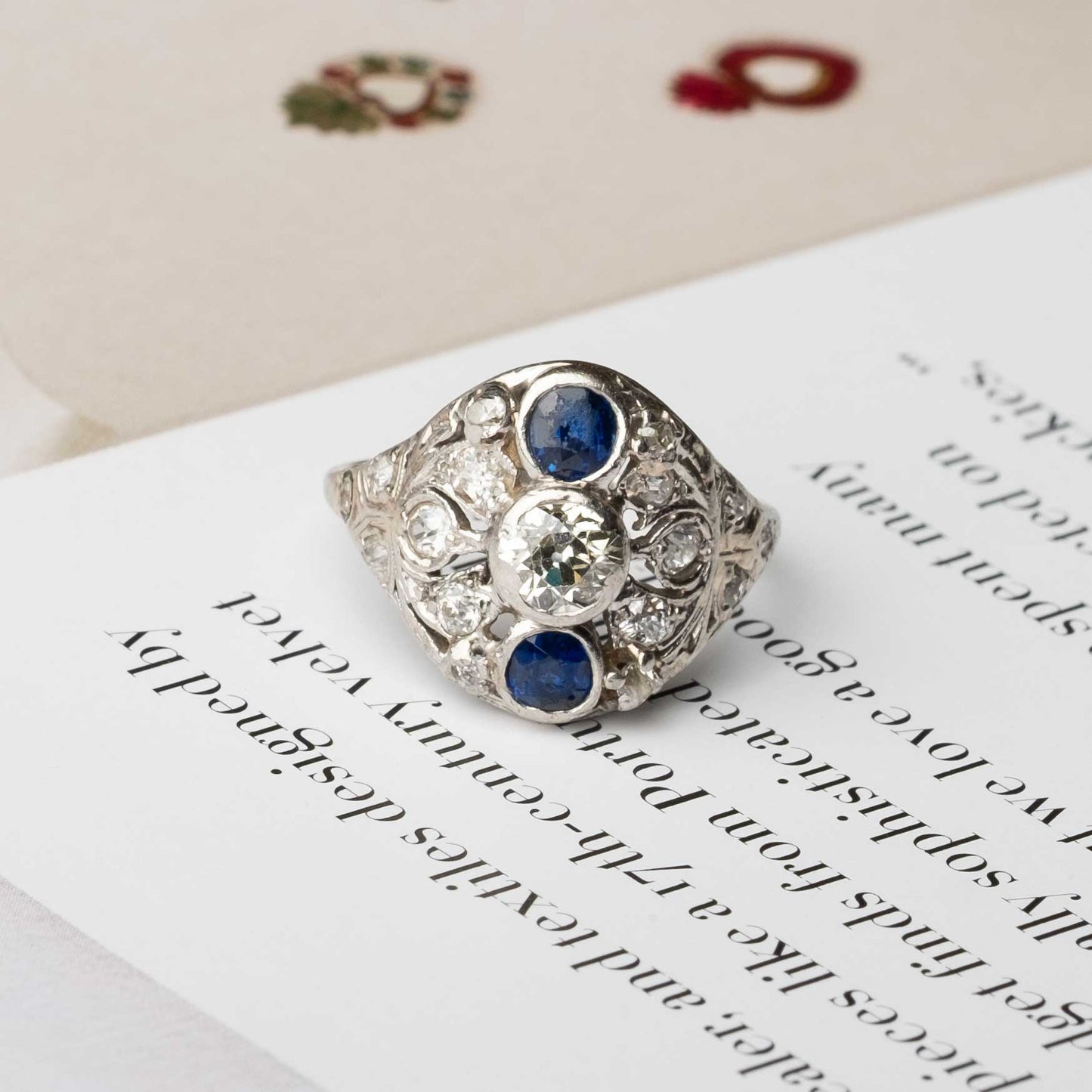 Anello Déco in Platino con Diamanti Taglio Antico e Zaffiri – Primi ’900