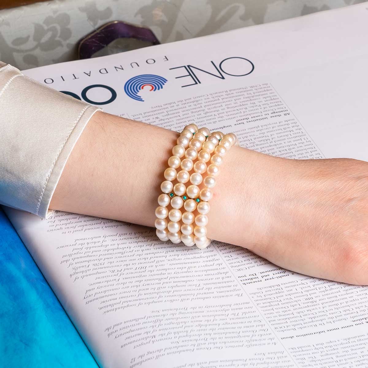 1960s Bracelet with Japanese Cultured Pearls and Natural Turquoise – Signed SANZ