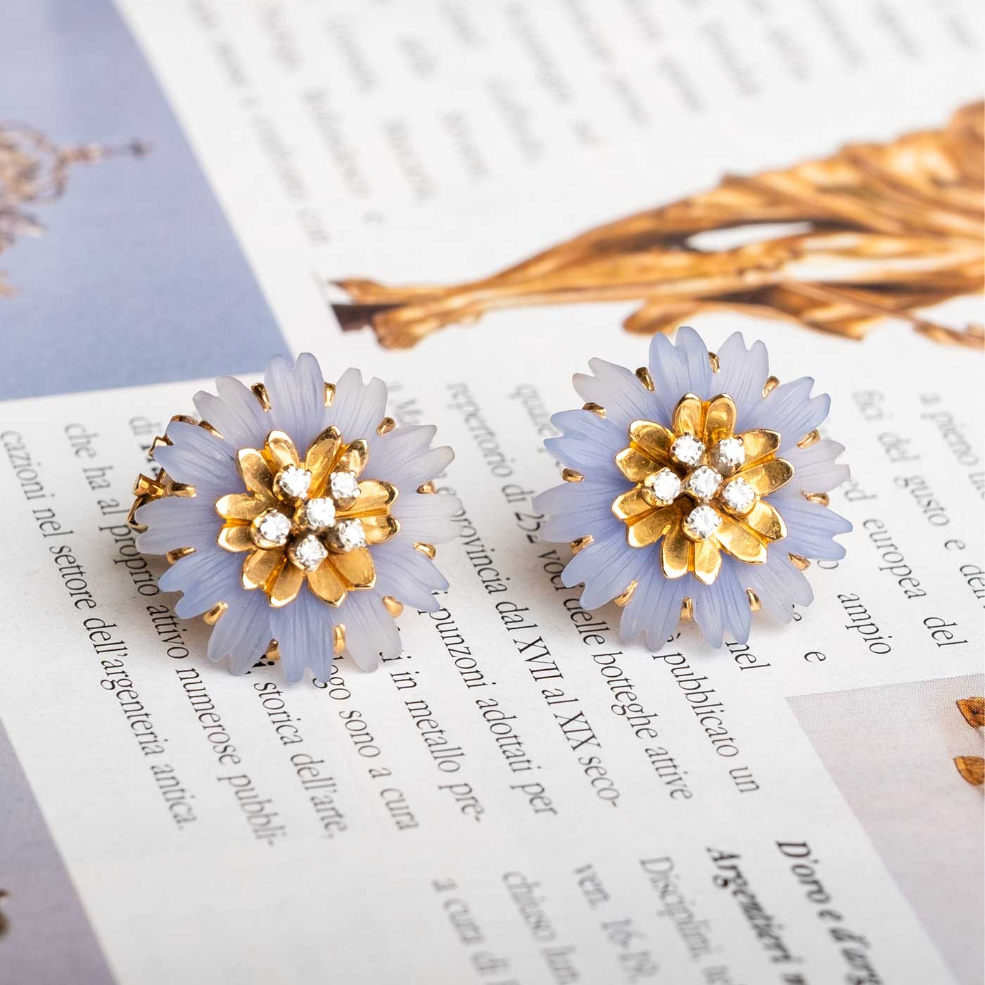 Charming Vintage Floral 18ct Gold Earrings with Diamonds and Lilac Chalcedony