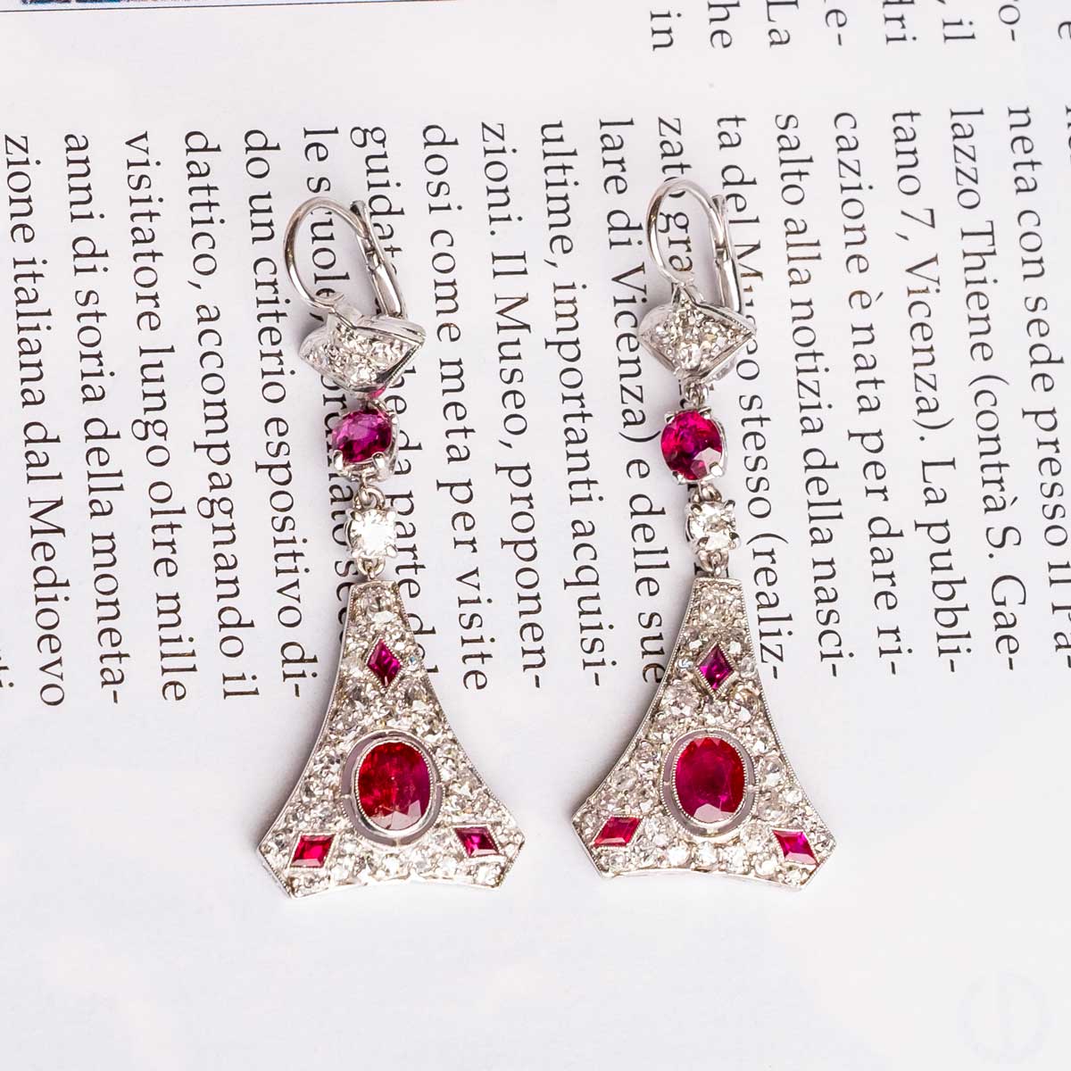 Important Art Deco Platinum and 18ct Gold Earrings with Burmese Rubies and Diamonds