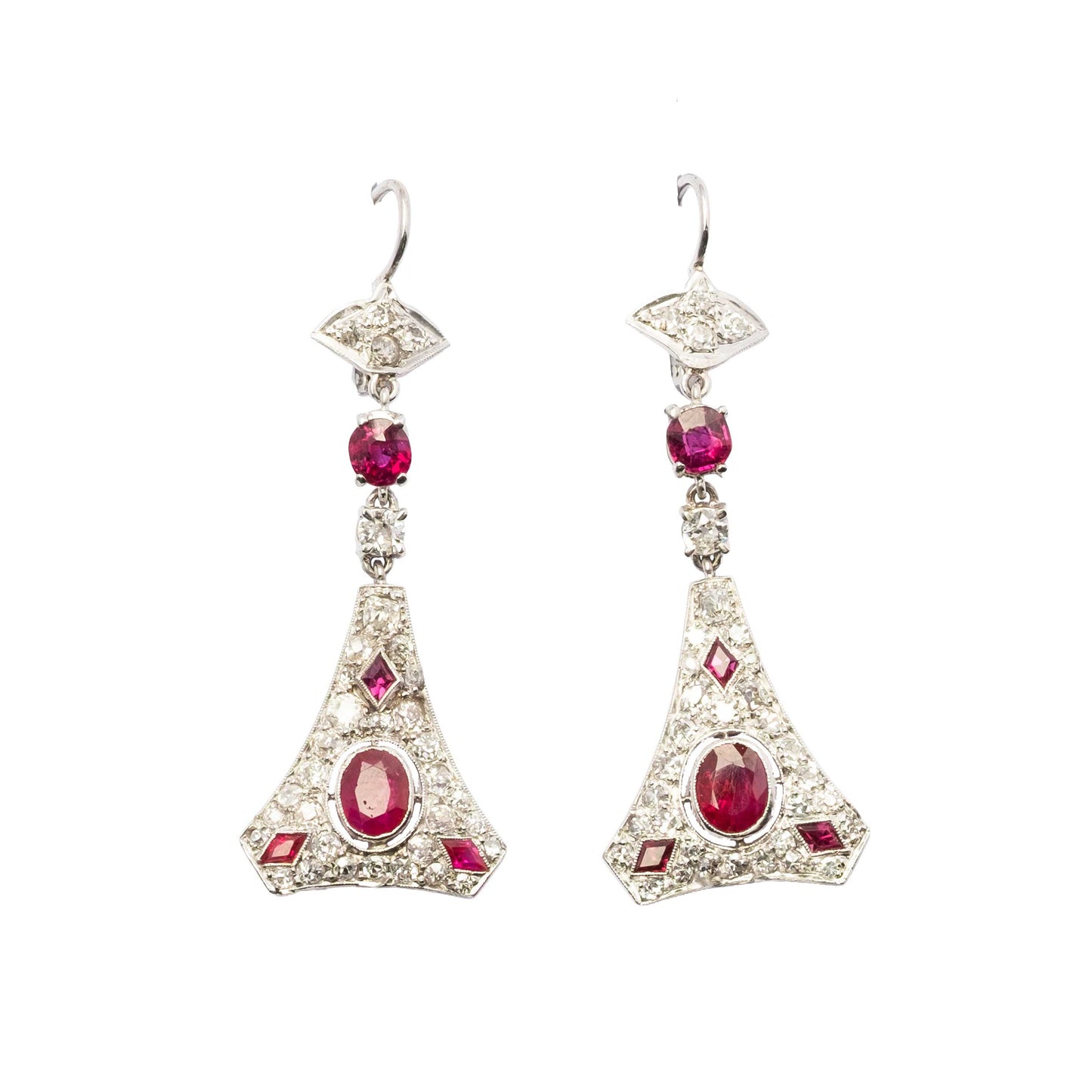 Important Art Deco Platinum and 18ct Gold Earrings with Burmese Rubies and Diamonds